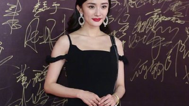 杨幂凭《生万物》斩获总台视后，华丽蜕变重塑大花格局